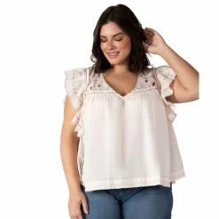 Brand new 🔥 Black Tape Trendy Plus Size Embroidered Flutter-Sleeve Top Cream 🧨